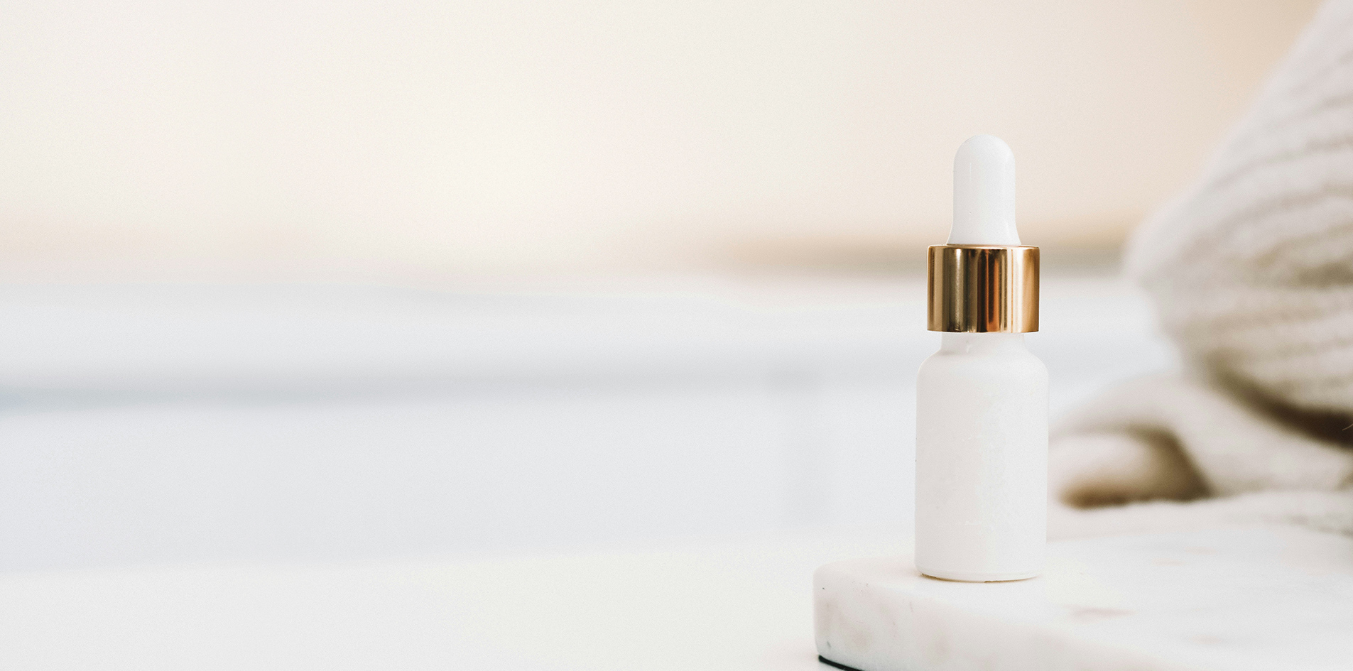 고객을 위한 재료 SOLUTION을 제시하는 <br>미래지향적 파트너